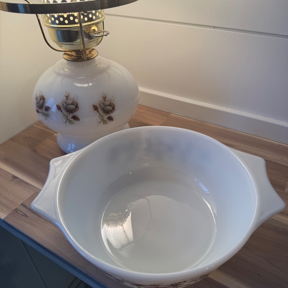 PYREX round casserole - Picture 2 of 3